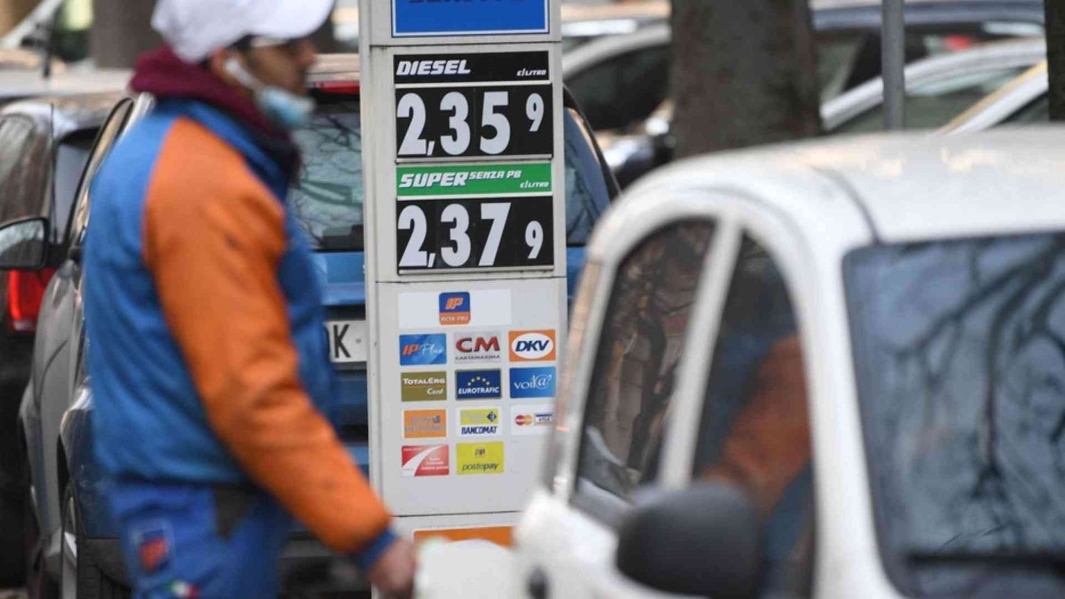 L'inflazione schizza all'8% è record da 36 anni