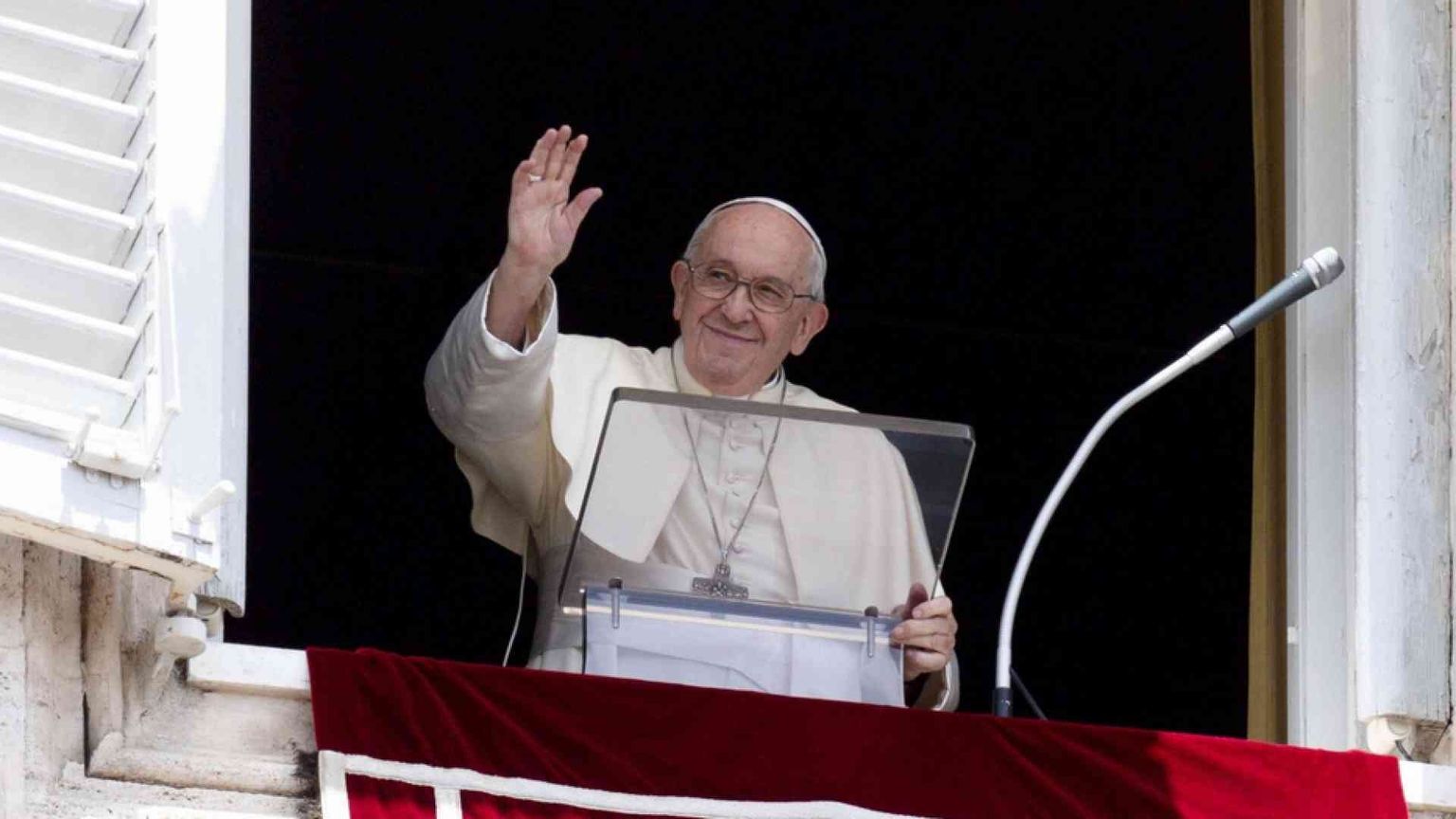 Papa: passare dalle strategie di potere a un progetto di pace globale