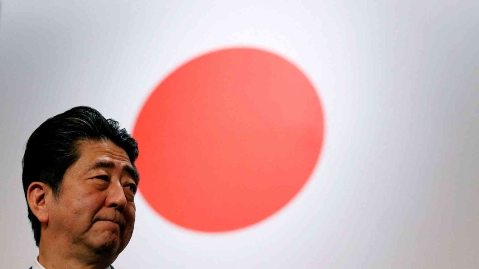 Ucciso l'ex premier Shinzo Abe. Fermato l'uomo che ha sparato