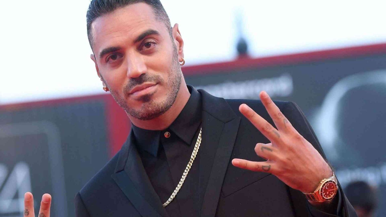 Targhe Tenco, i vincitori da Marracash a Elisa