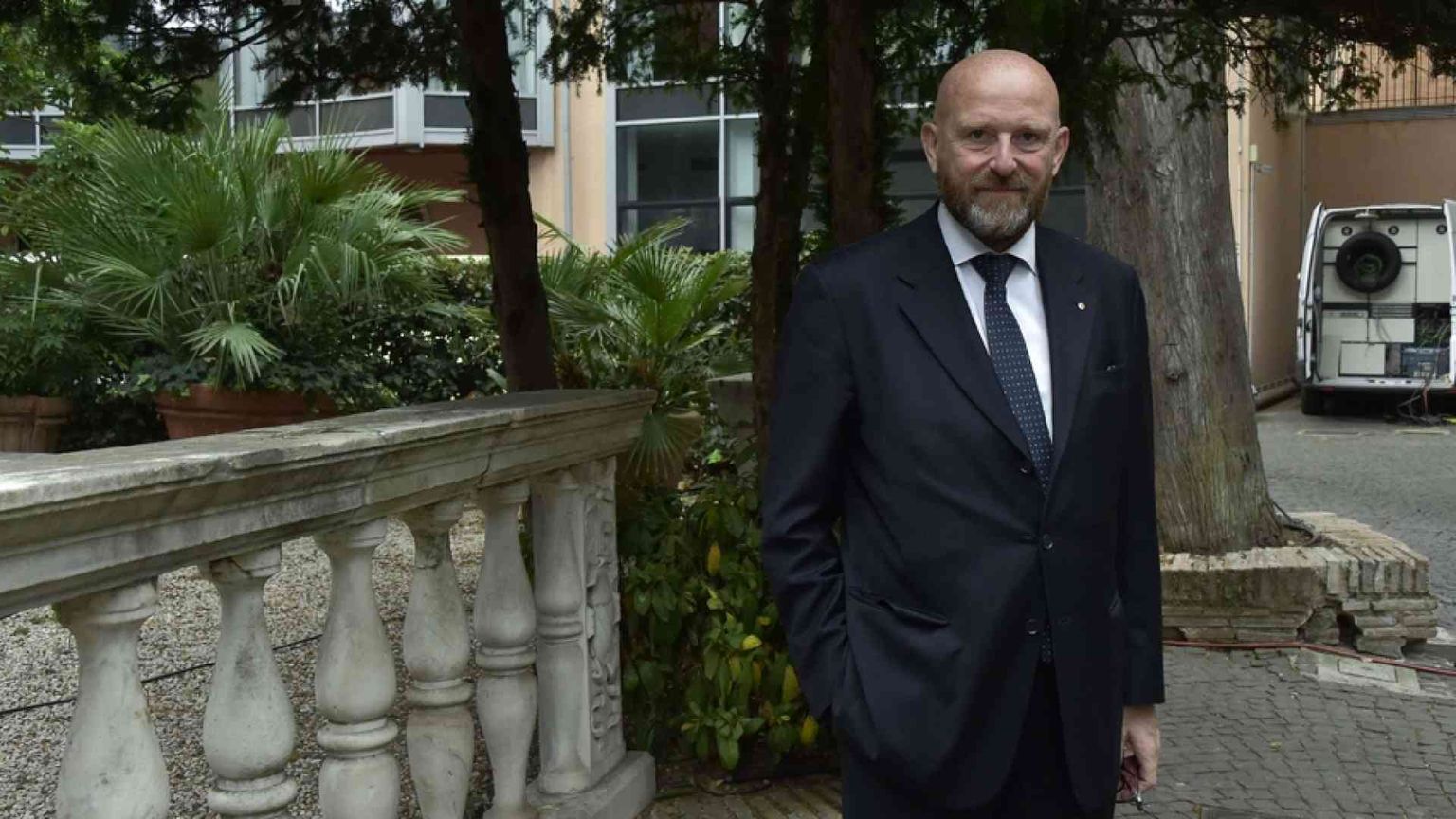 Il grido d'allarme delle Misericordie: «Ora le ambulanze rischiano lo stop»