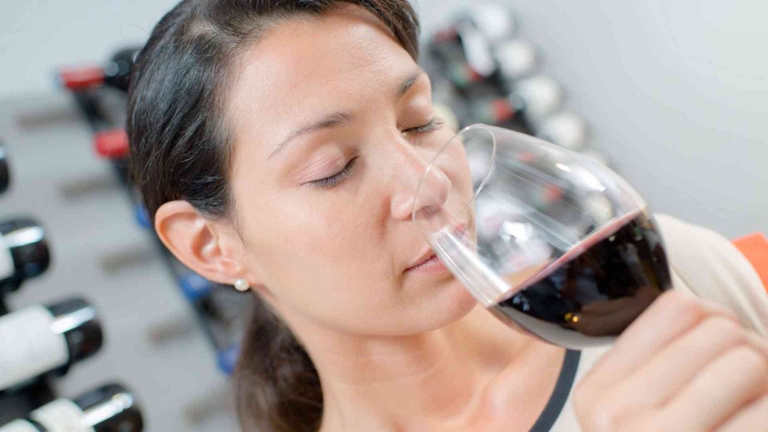 Gusto e olfatto persi: sei mesi per riabilitarli