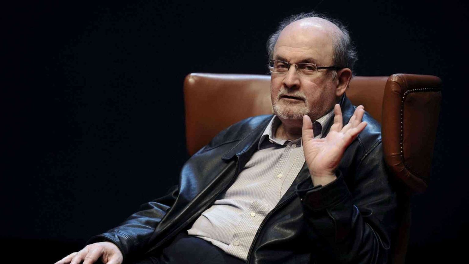 Rushdie ferito gravemente. «L'aggressore vicino all'estremismo sciita»
