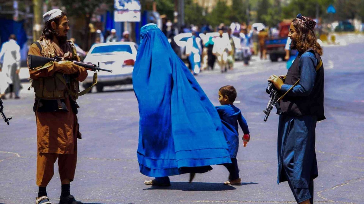 Afghanistan un anno dopo: la pace asfissiante dei «nuovi» taleban