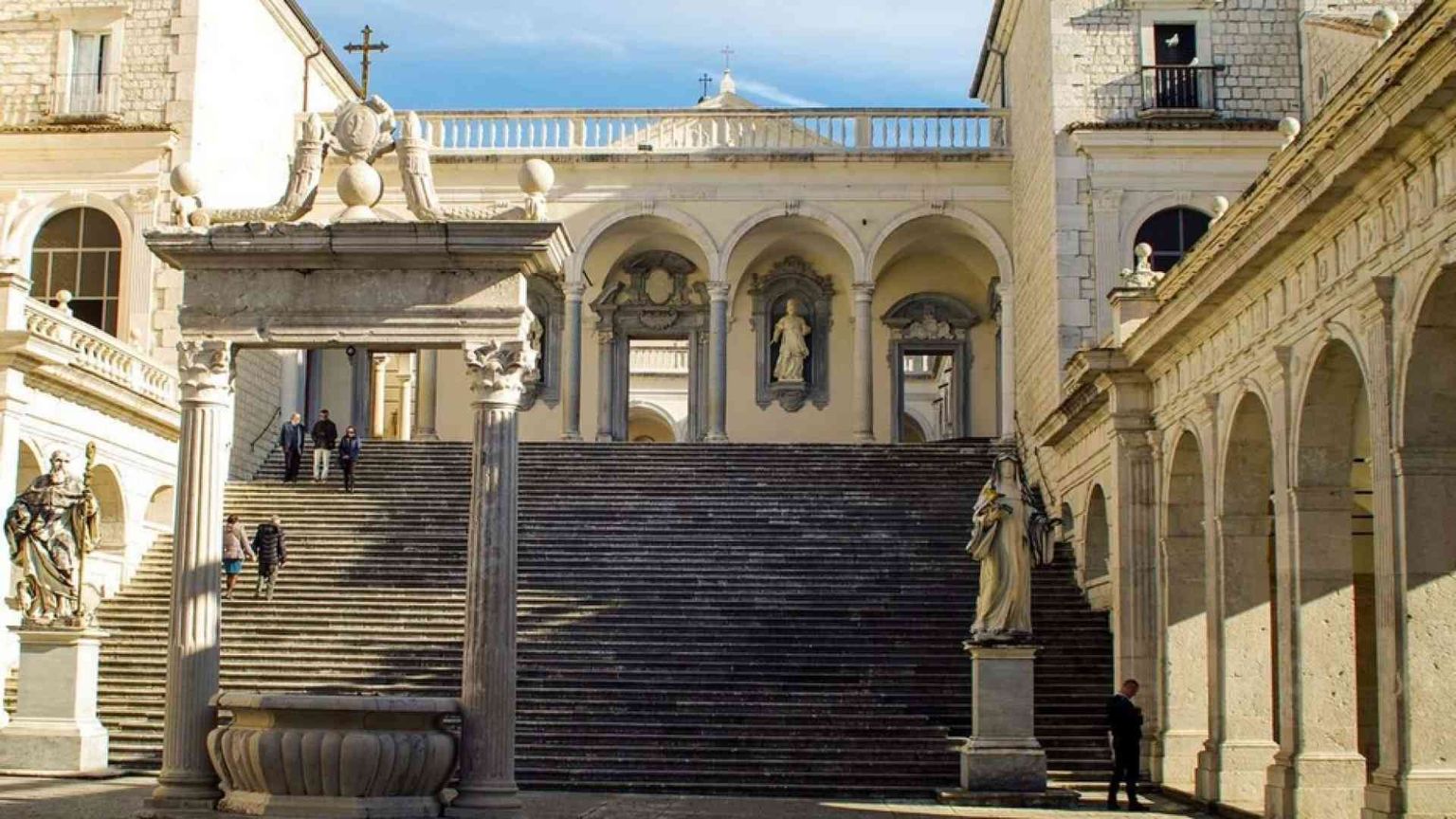 Le vacanze in cammino, lentamente, per meditare e ritrovare la strada