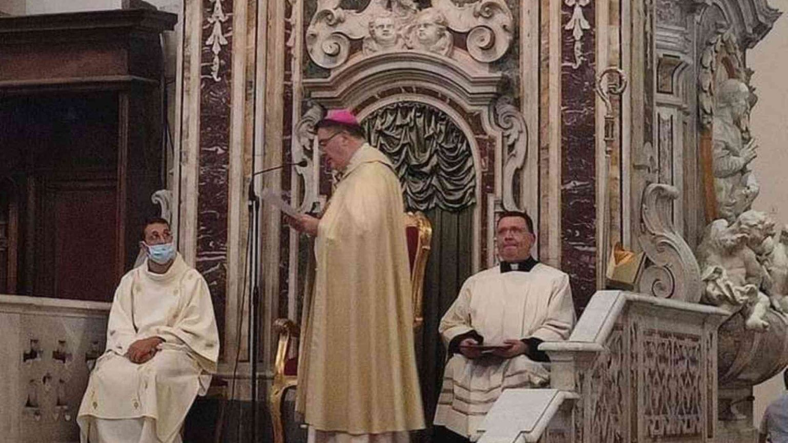 I ministeri una ricchezza. No alla clericalizzazione dei laici