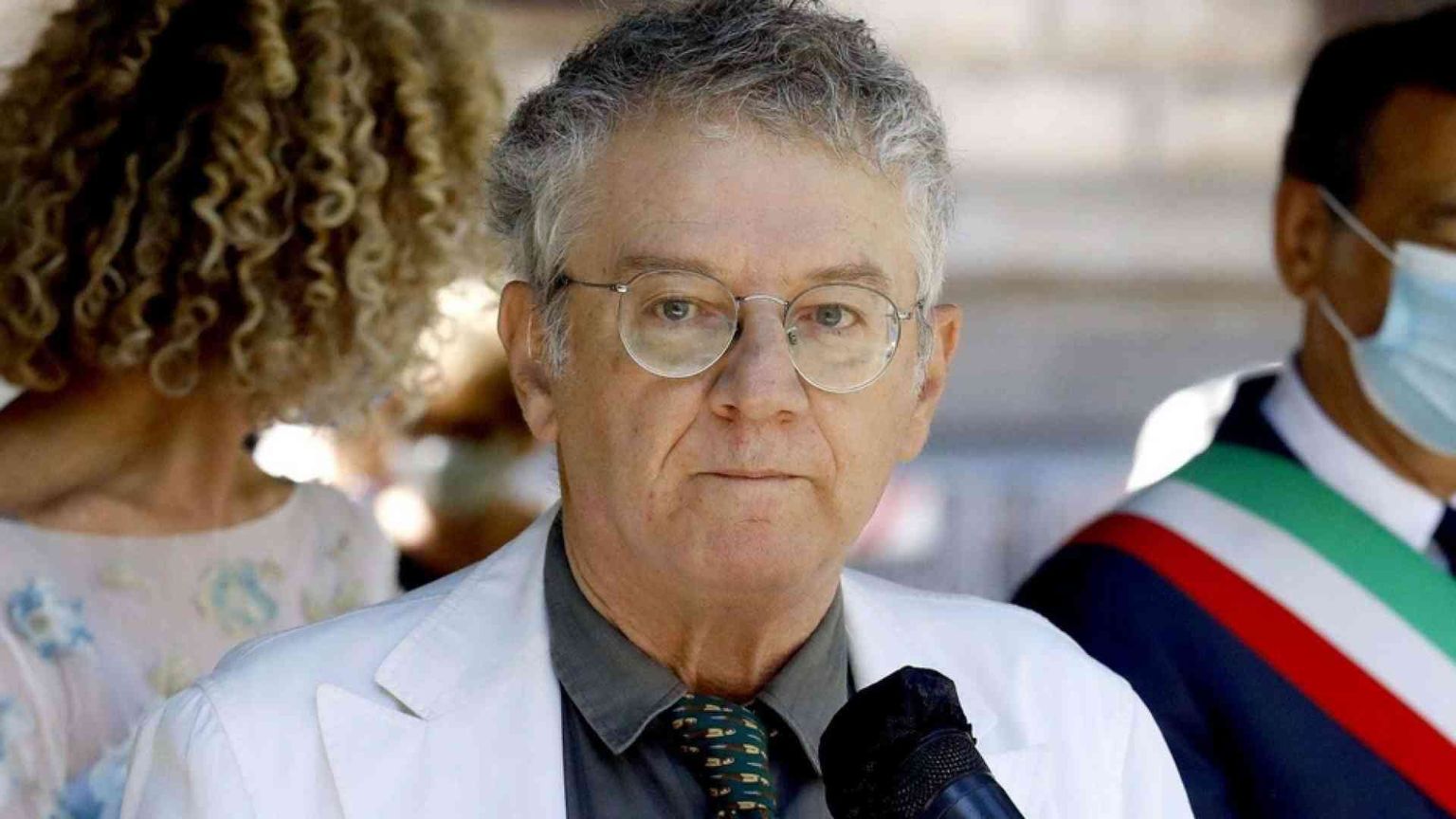 «Azioni concrete decisive, anche l'Italia faccia lo stesso»