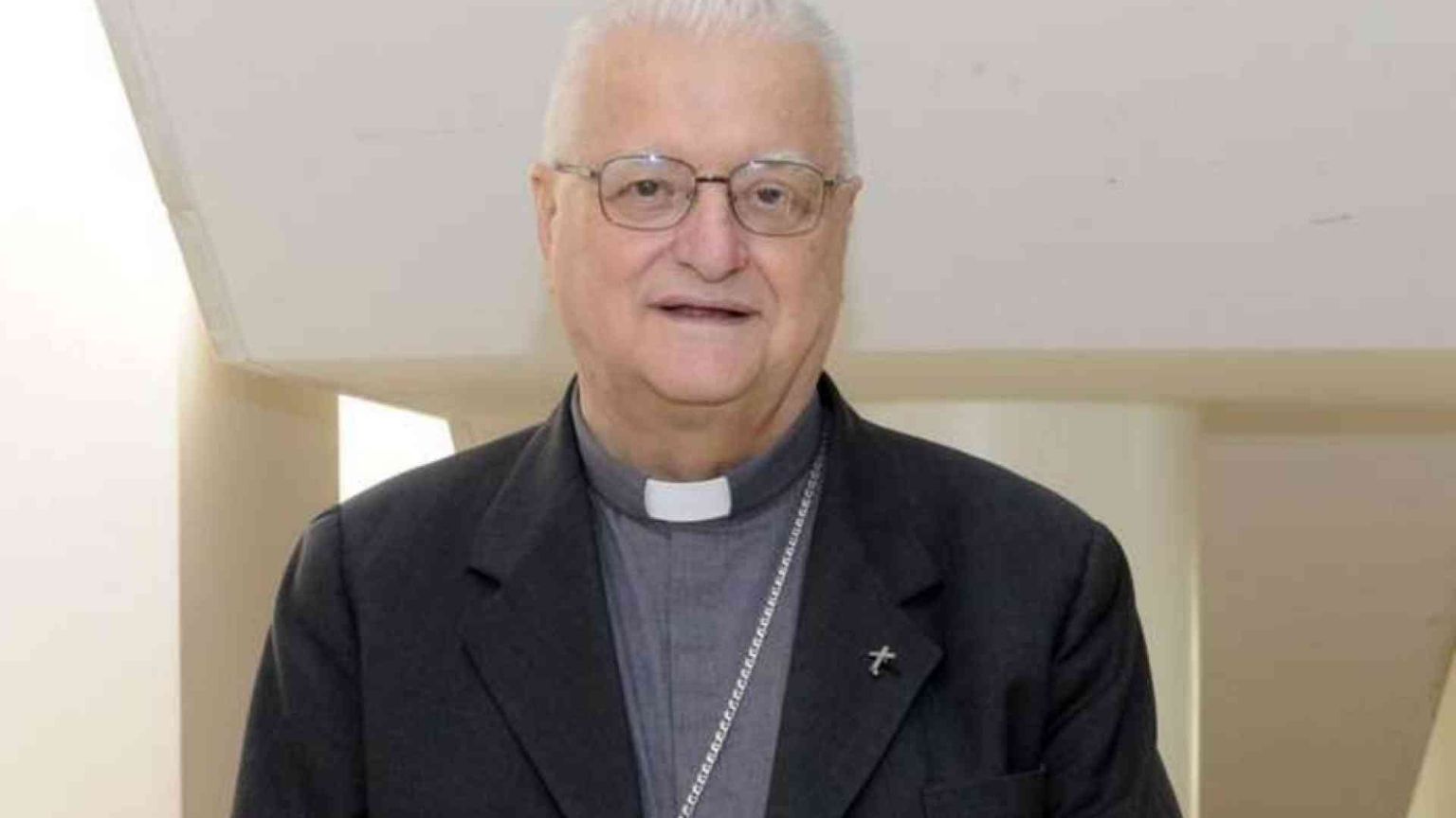 È morto Gastone Simoni, il vescovo della politica «alta»