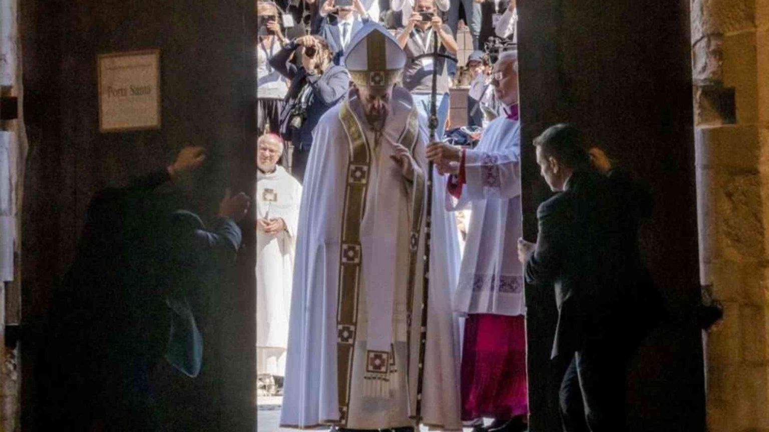 La Perdonanza diventa lunga un anno. Lo speciale dono del Papa