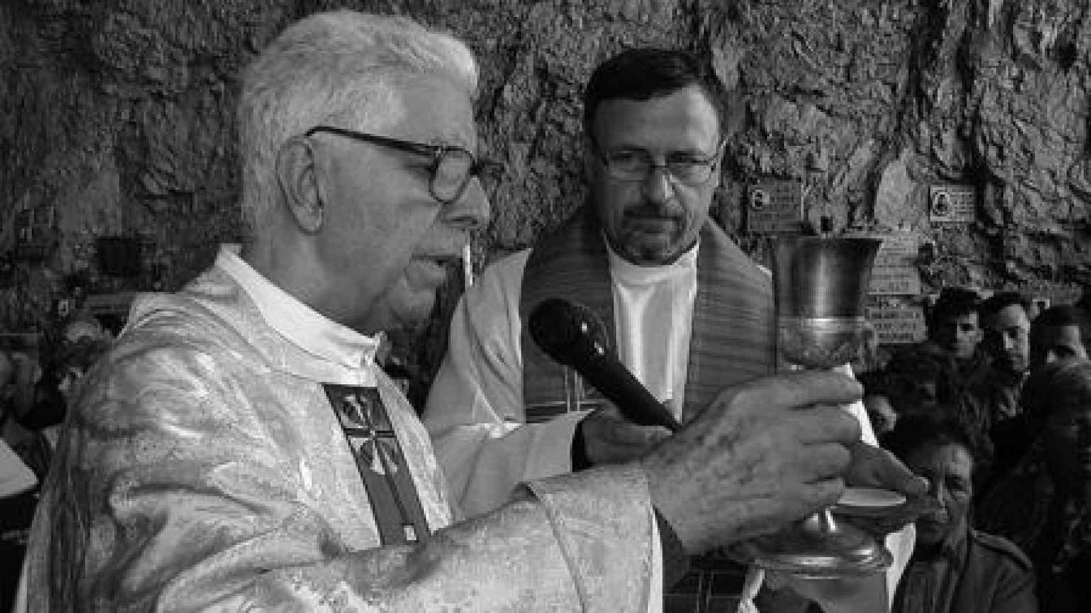 Don Nicolini, la vita con i rom