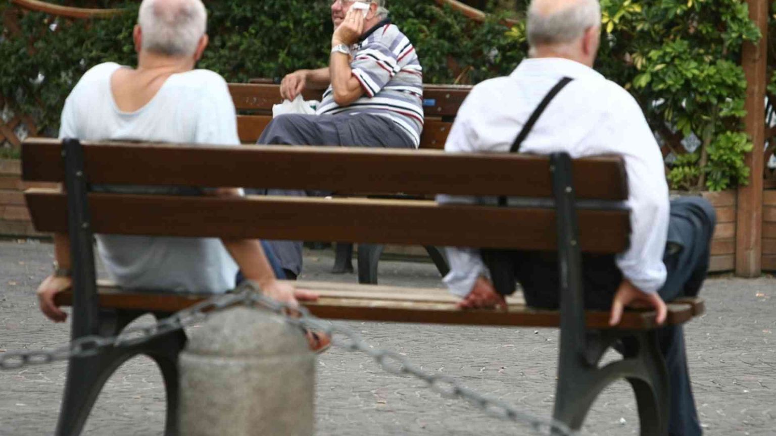 Società in cerca di idee nuove per il «secolo della vecchiaia»