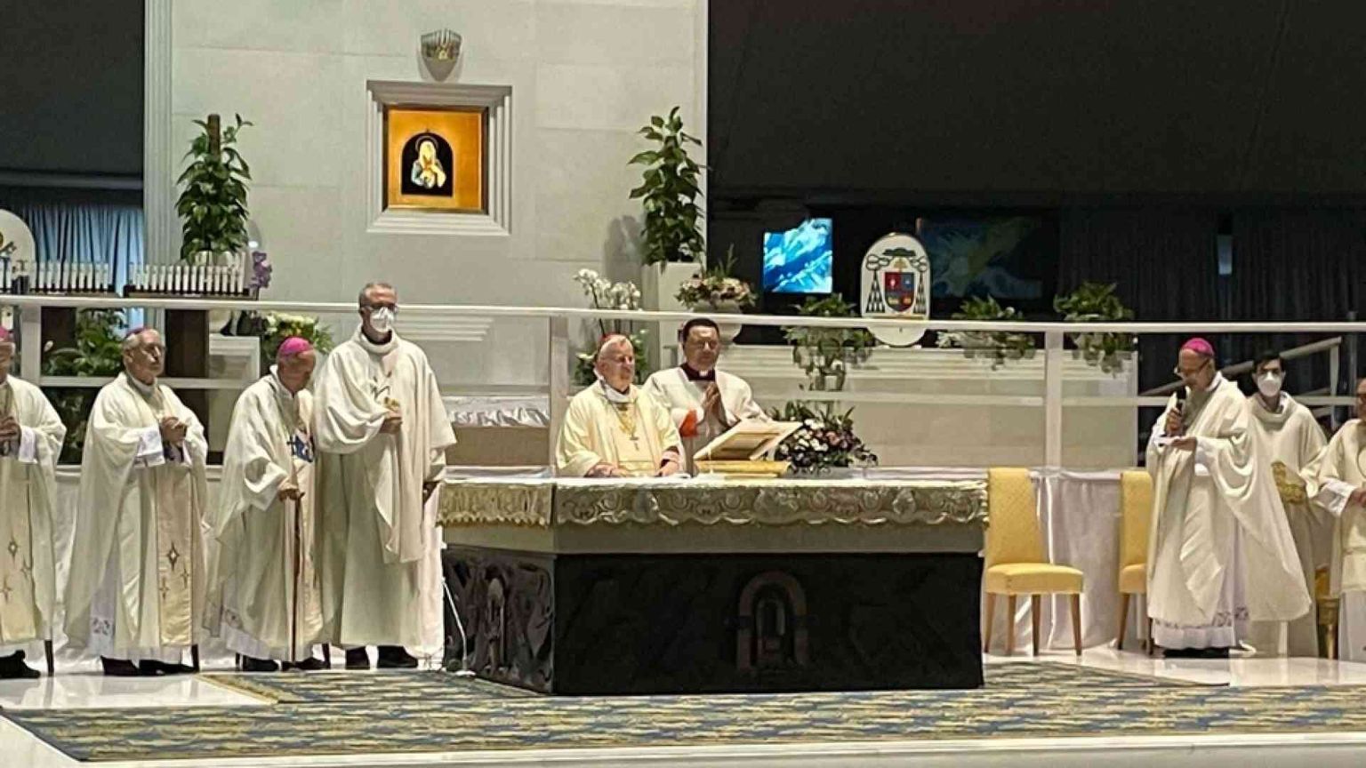 Bassetti: «Facciamoci carico del pianto del mondo»