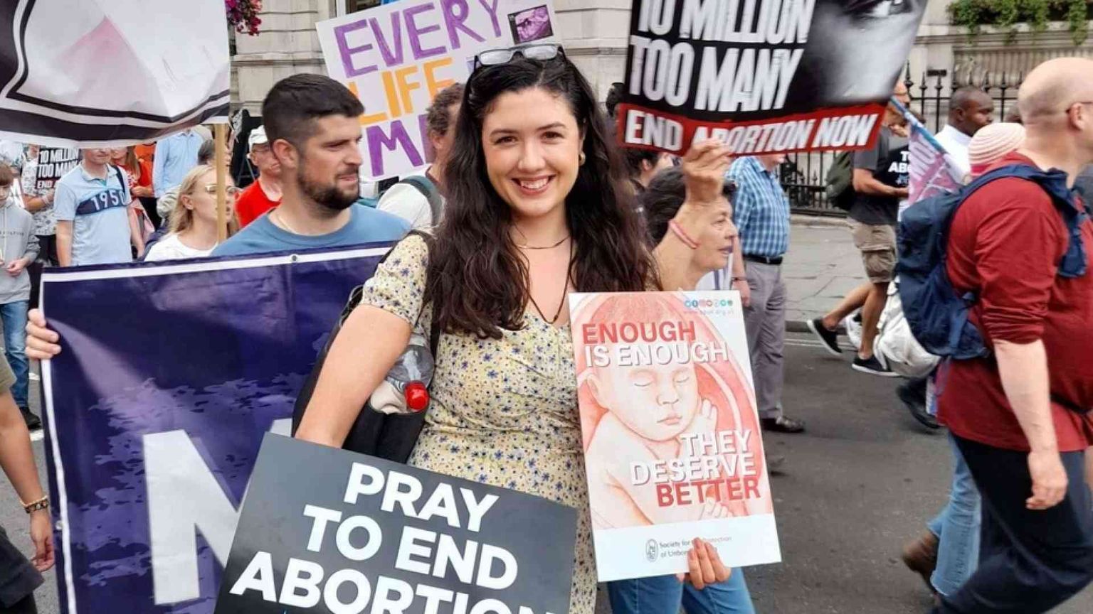 Londra «normalizza» la pillola abortiva per posta