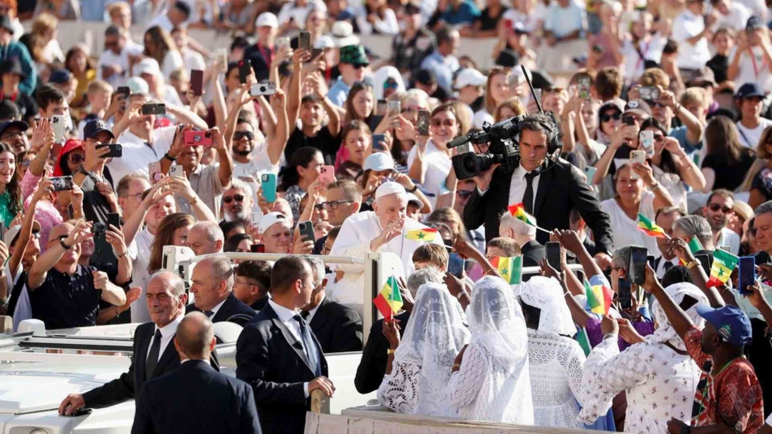 Il Papa: stiamo vivendo una guerra mondiale, fermiamoci!