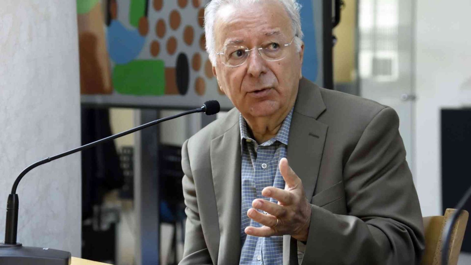 Faggin: «La coscienza non sta in un chip»