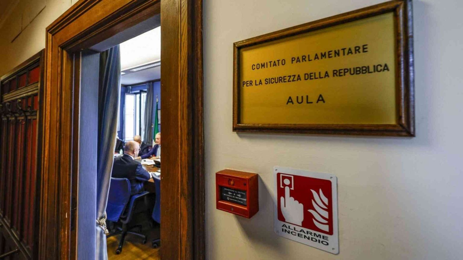 Gabrielli al Copasir: non c'è l'Italia nei dossier su soldi russi ai partiti