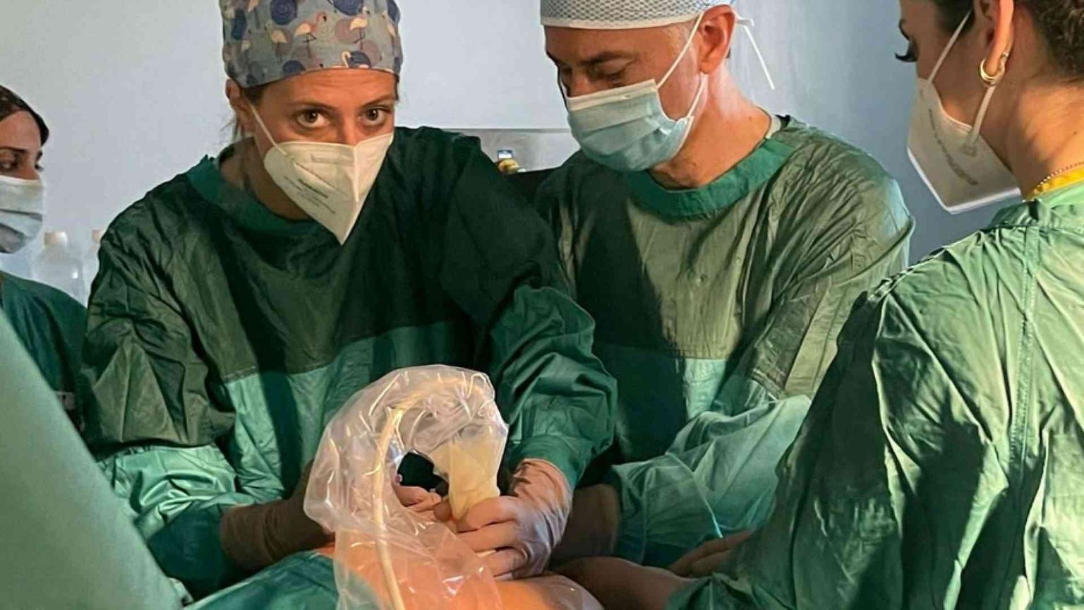 Fratellini operati in utero con successo alla 26esima settimana di gravidanza