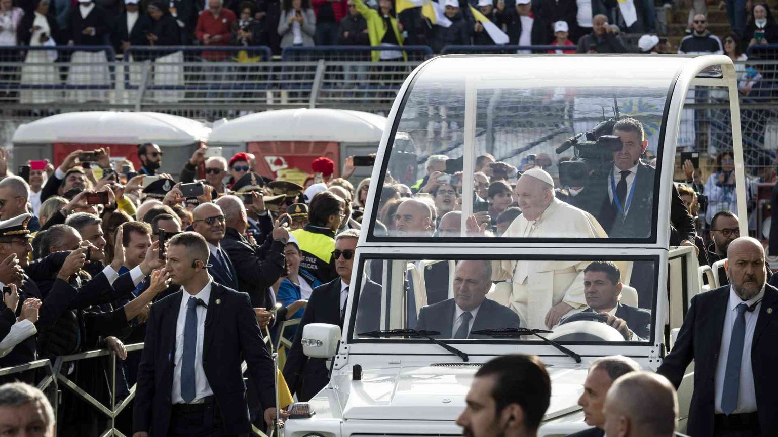 "Eucaristia profezia di un mondo senza ingiustizie, disparità e indifferenza"