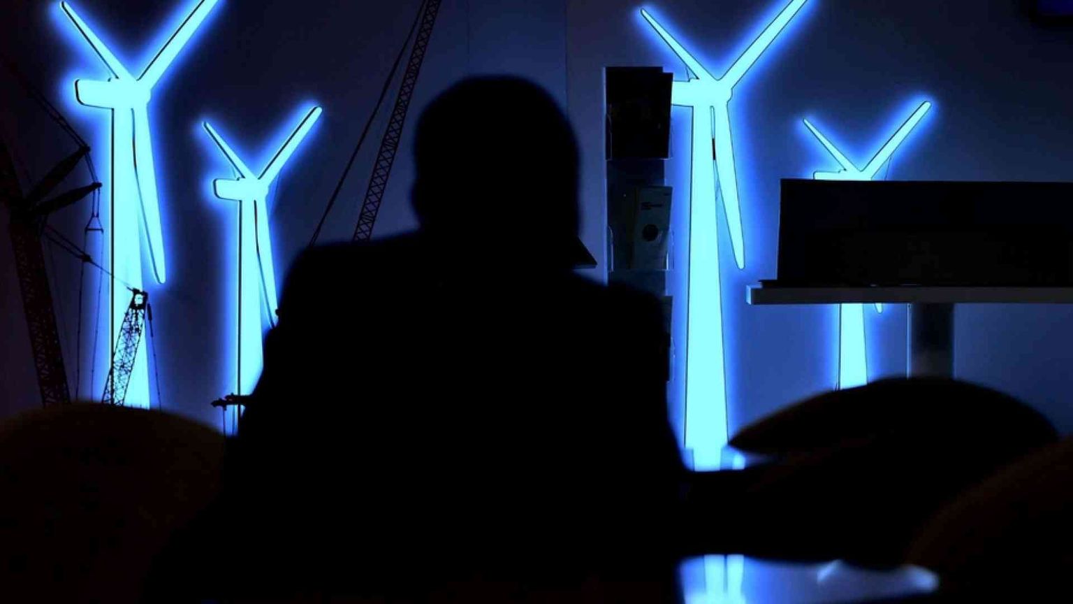 Costo finale dell'elettricità, è ora di spingere l'energia sostenibile