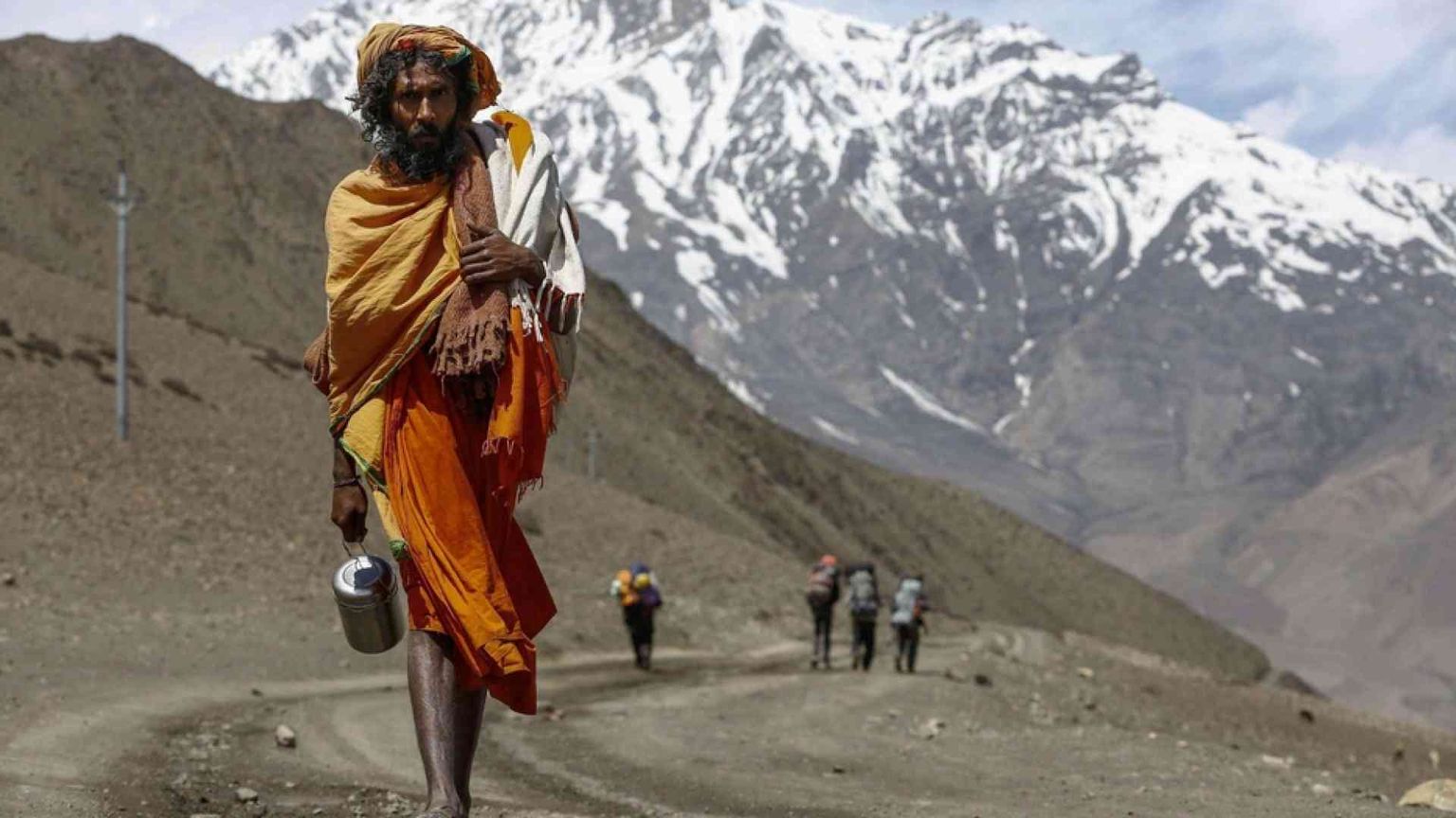 Una strada può mettere a rischio l'integrità del Tibet più autentico