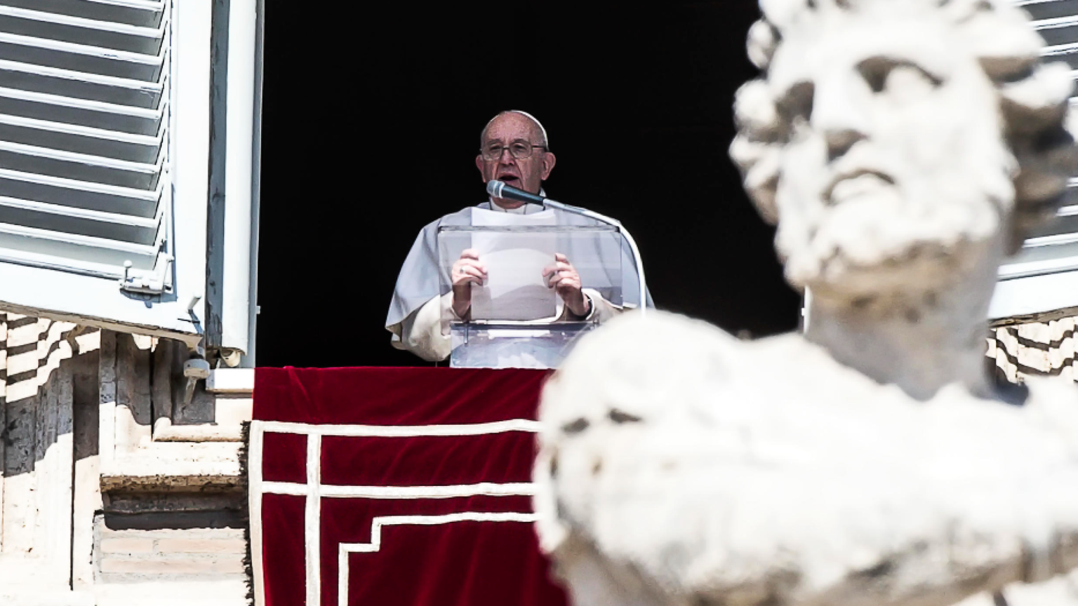 Il Papa: martedì Rosario dei bimbi, con AcS. «Affidiamo gli ucraini a Maria»