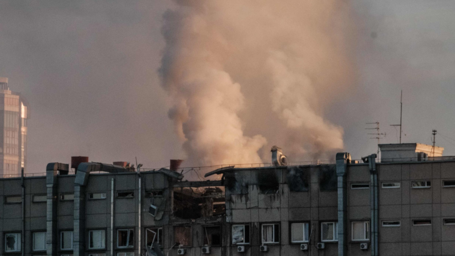 Raid su Kiev. Allarme aereo su tutta l'Ucraina. Morto foreign fighter italiano