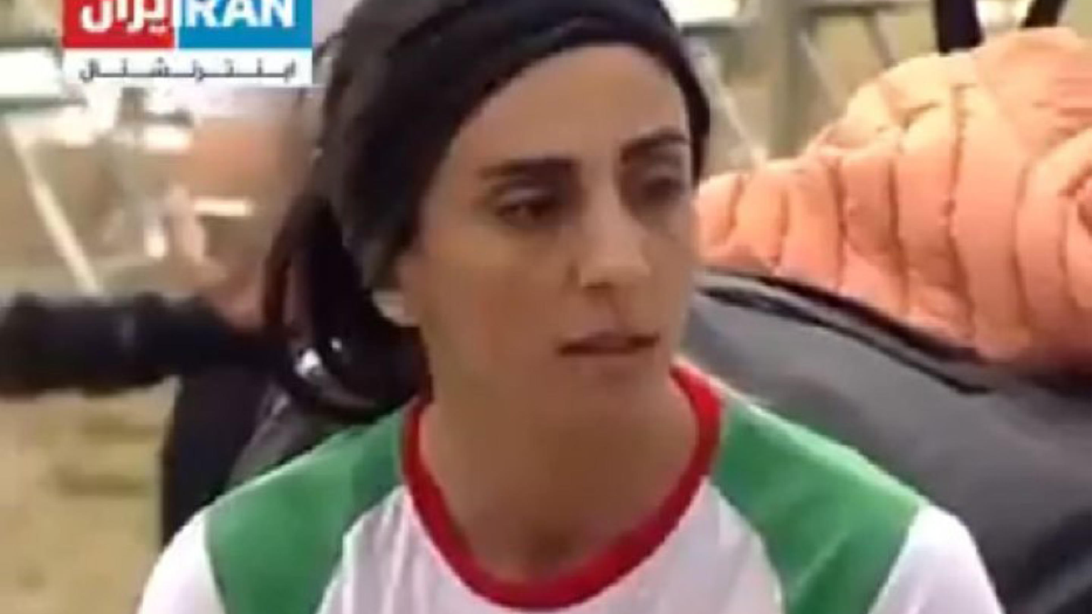 Iran, «arrestata l'atleta che ha gareggiato senza velo». Lei: mi è caduto