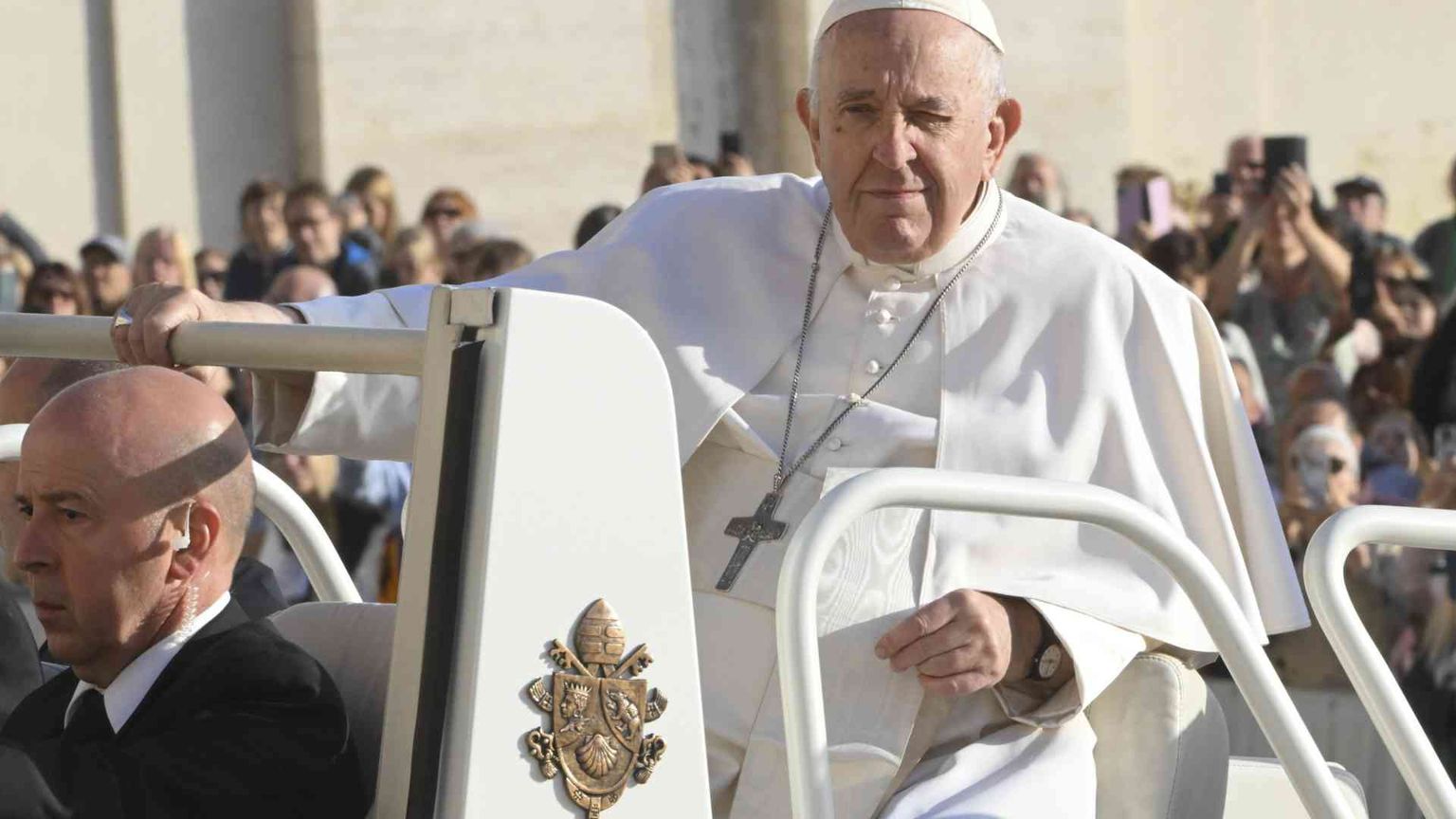 Il Papa: abituarsi a "leggere" la propria vita