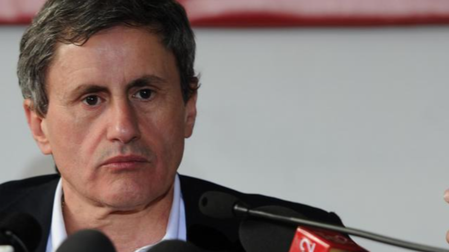 Gianni Alemanno: «Tanti cittadini
contrari
all’invio di armi»