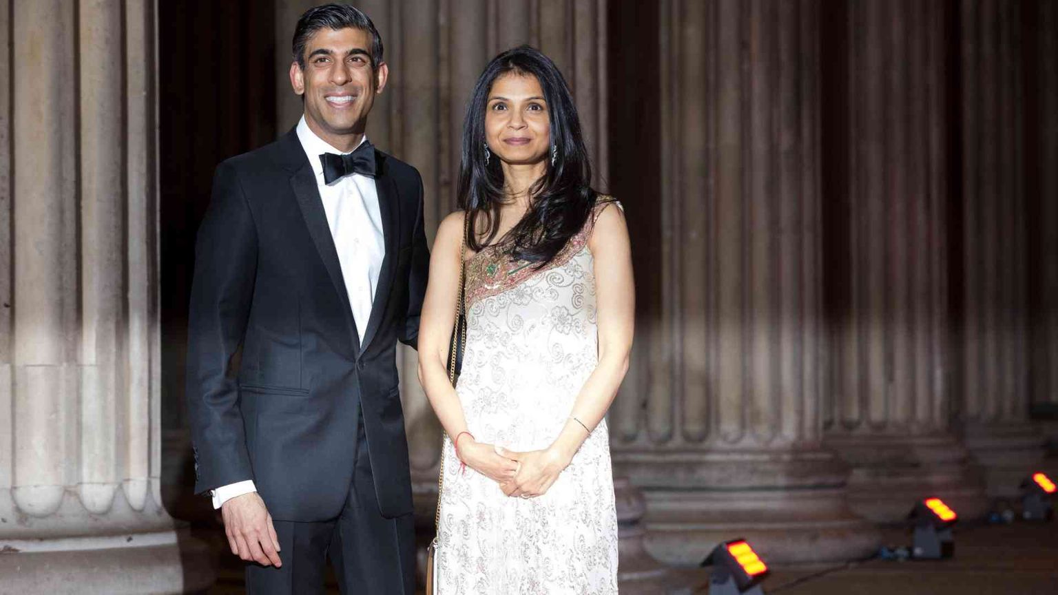 Sunak, il premier di origini indiane con patrimonio record