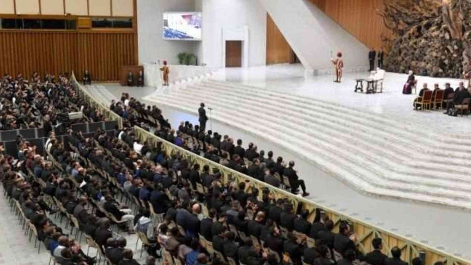 Carrierismo, tenerezza, pornografia... cosa ha detto il Papa ai seminaristi