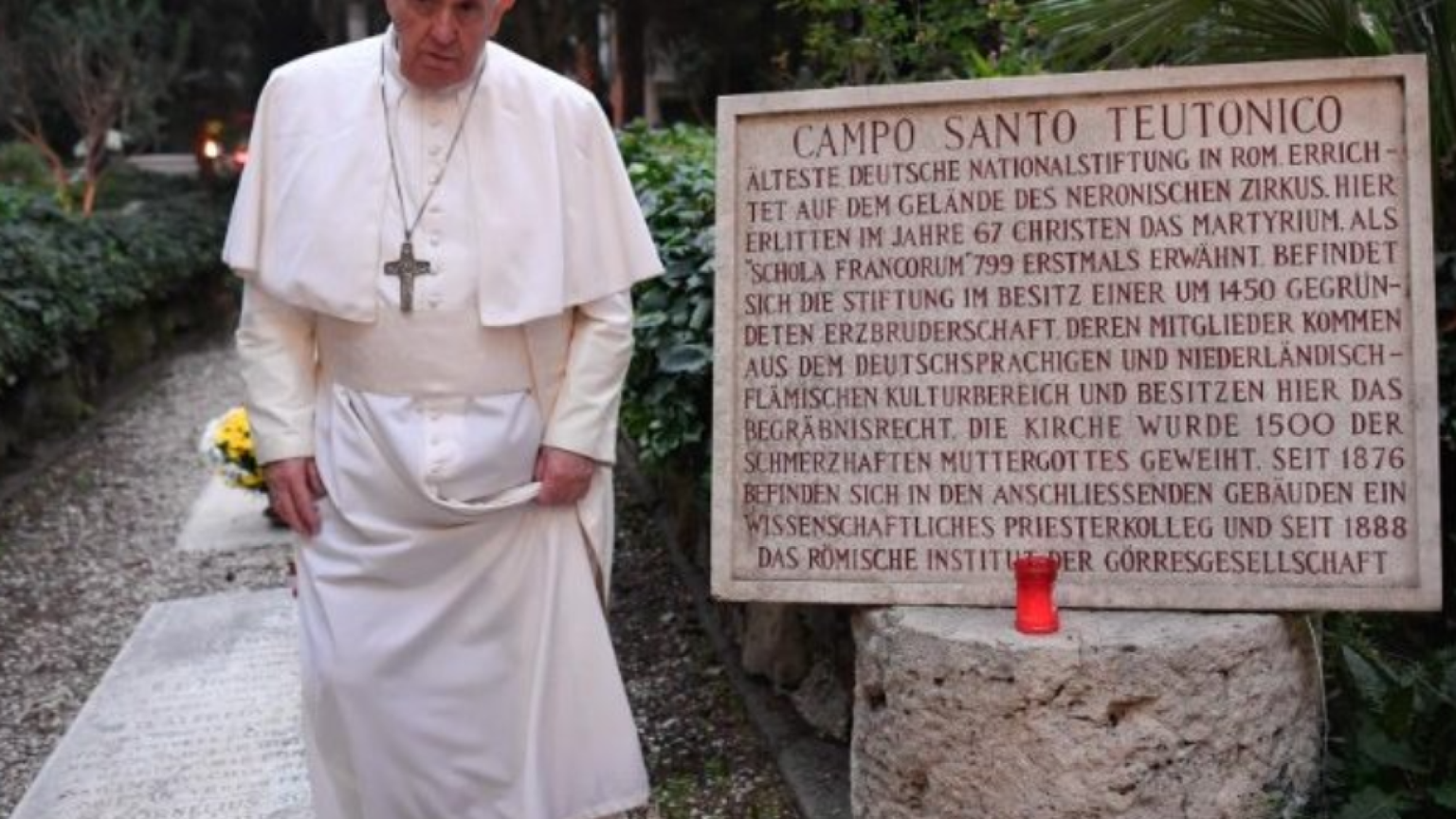 Il Papa il 2 novembre in preghiera al Campo Santo Teutonico