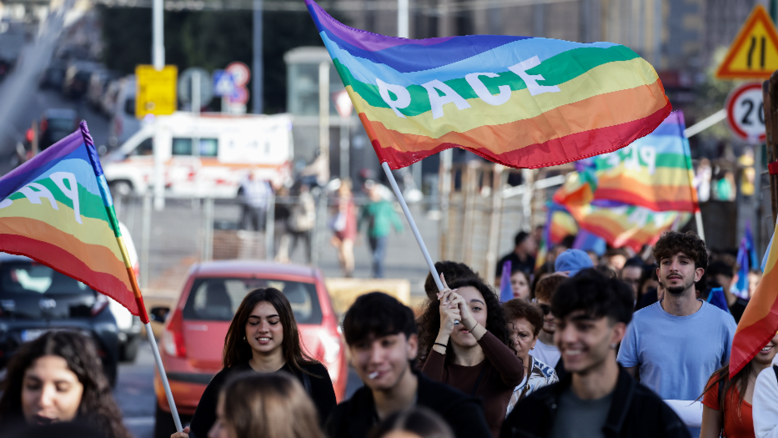 La società civile è pronta alla piazza. «Il sogno è un’Europa non violenta»