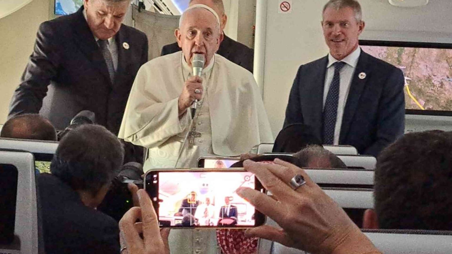 «Migranti in mare vanno salvati. Ma l'Ue non lasci sola l'Italia»