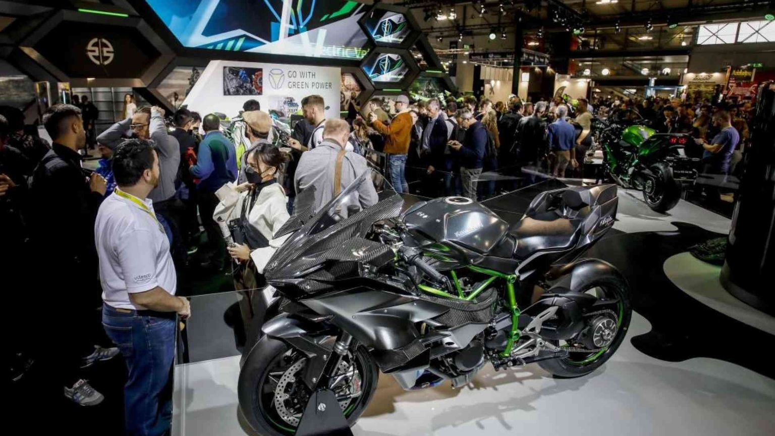 Eicma 2022, a Milano torna la festa di moto e bici