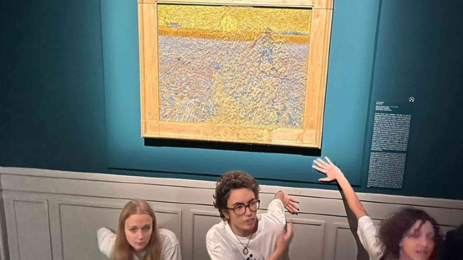 La zuppa sul vetro di un dipinto è più grave che alterare il clima?