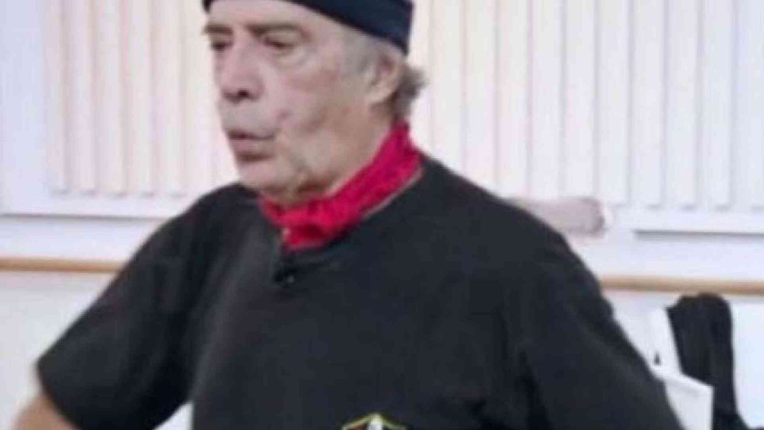 Il caso Montesano, la maglia fascista una brutta gag dall'ex compagno