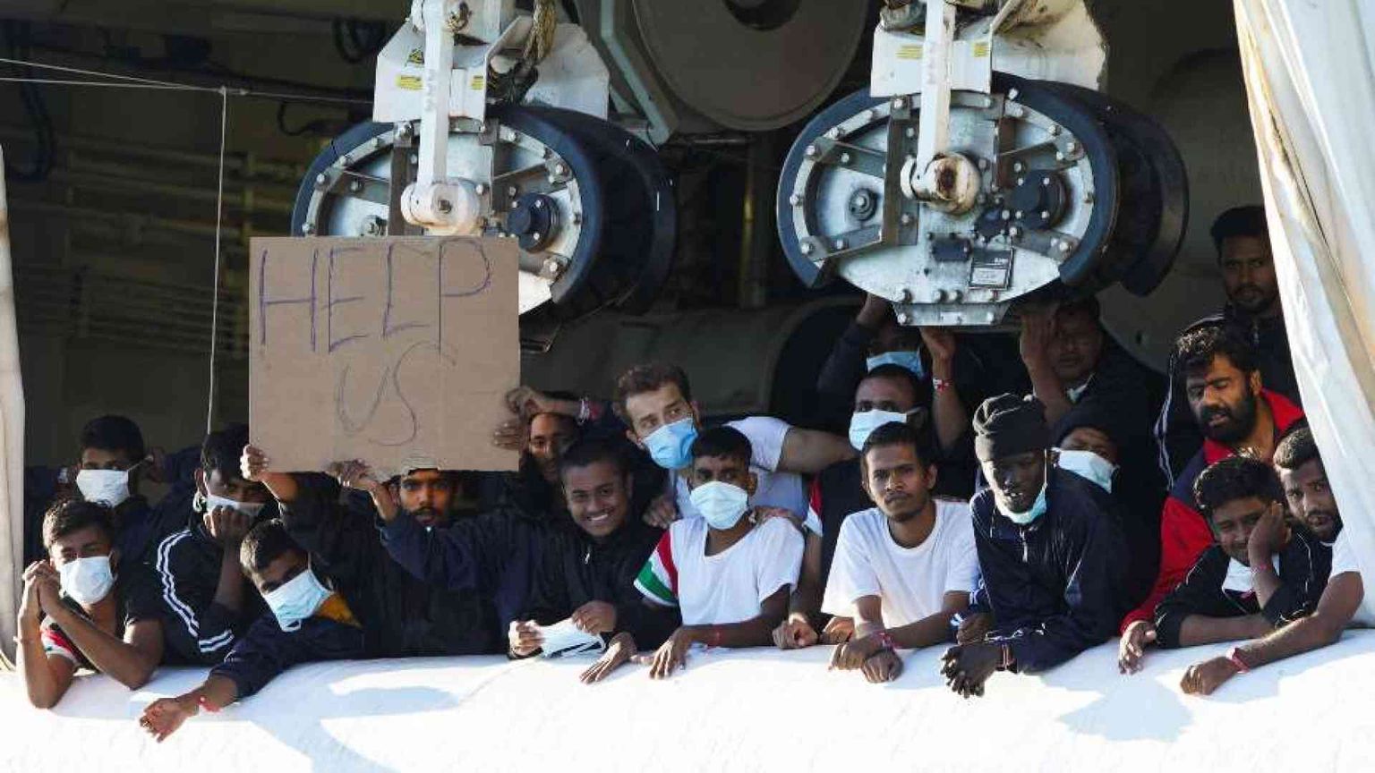 Migranti, è vero che le navi delle Ong fanno aumentare gli sbarchi? No...