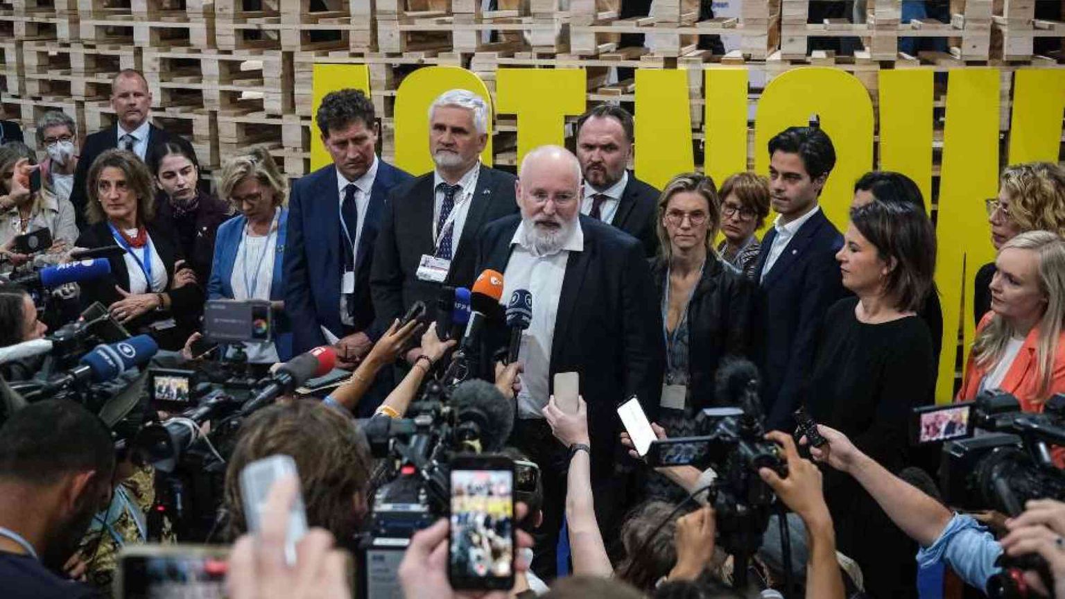 Clima, ballando sul mondo. Il vertice in bilico, si va ai tempi supplementari