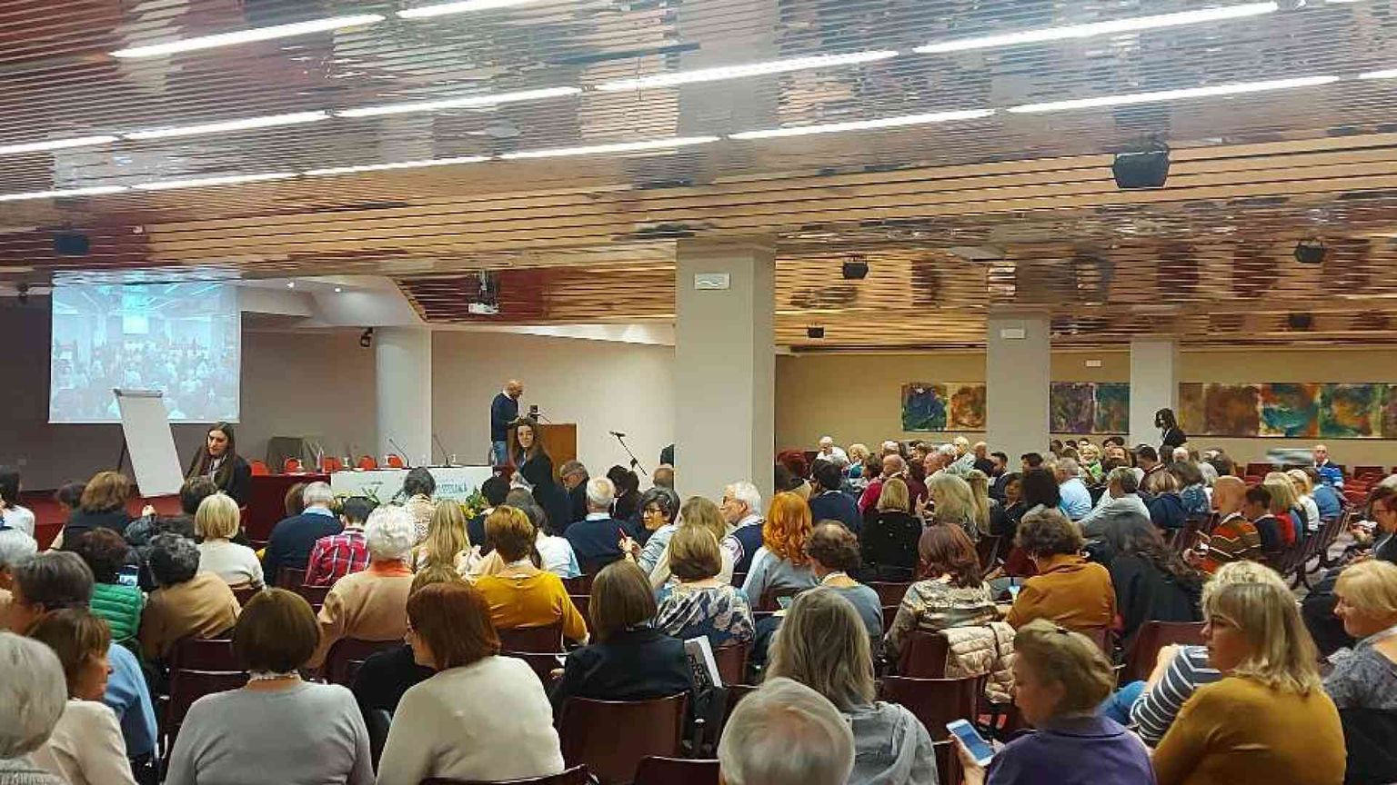 Padri, giovani, reti di relazioni. Le nuove sfide per servire la vita