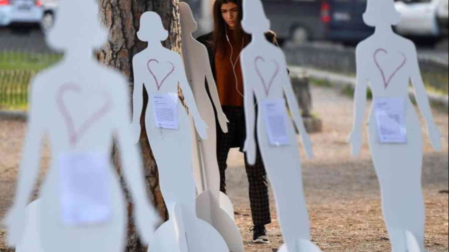 Femminicidi, ecco le donne salvate e cosa serve per superare la violenza