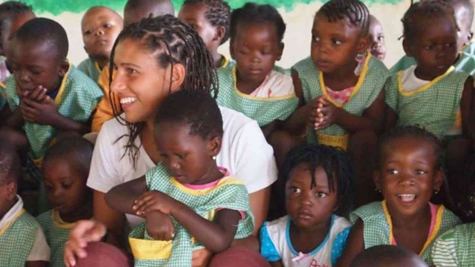 Mozambico, lavoro e formazione: la lezione di Inhassoro