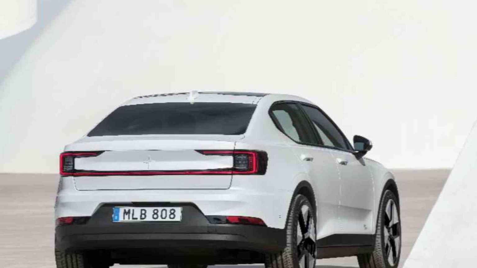Ecco Polestar 2, l'elettrica svedese (e cinese) che sfida Tesla
