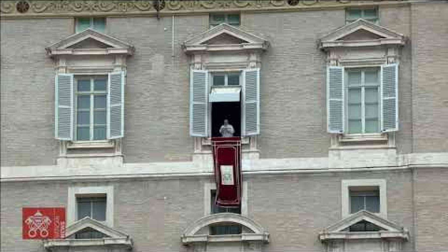 Il Papa: Avvento, tempo di grazia per togliere la maschera dell’ipocrisia
