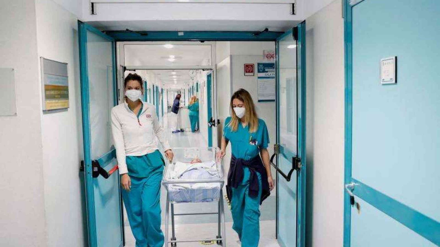 I medici: noi, 100mila in meno nel 2027. Il governo: «Situazione drammatica»