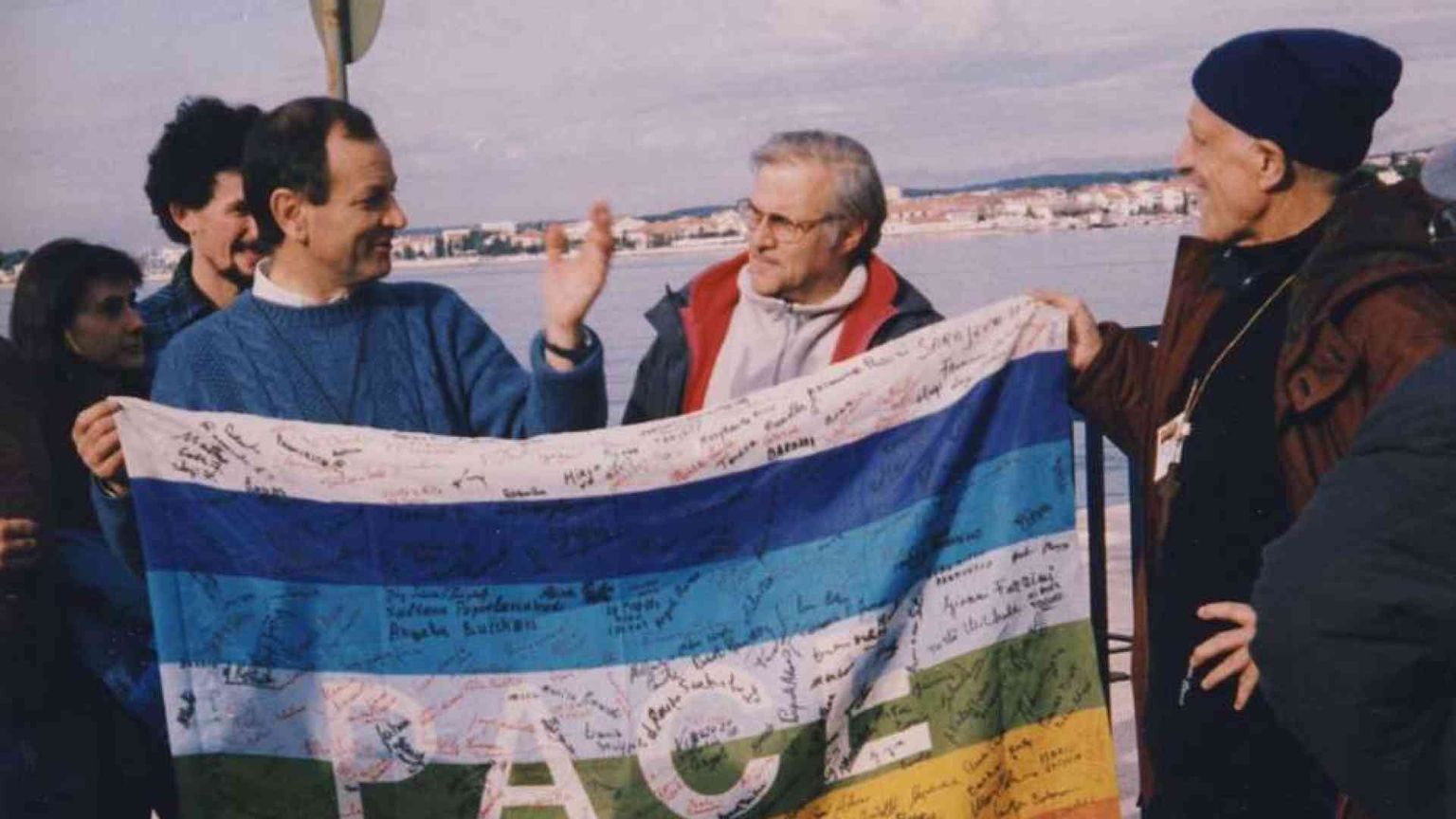 Il giorno in cui don Tonino Bello parlò a Sarajevo