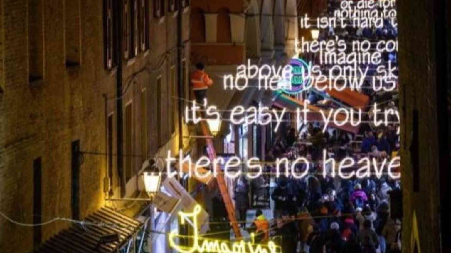 Bologna "immagina" un Natale senza religione