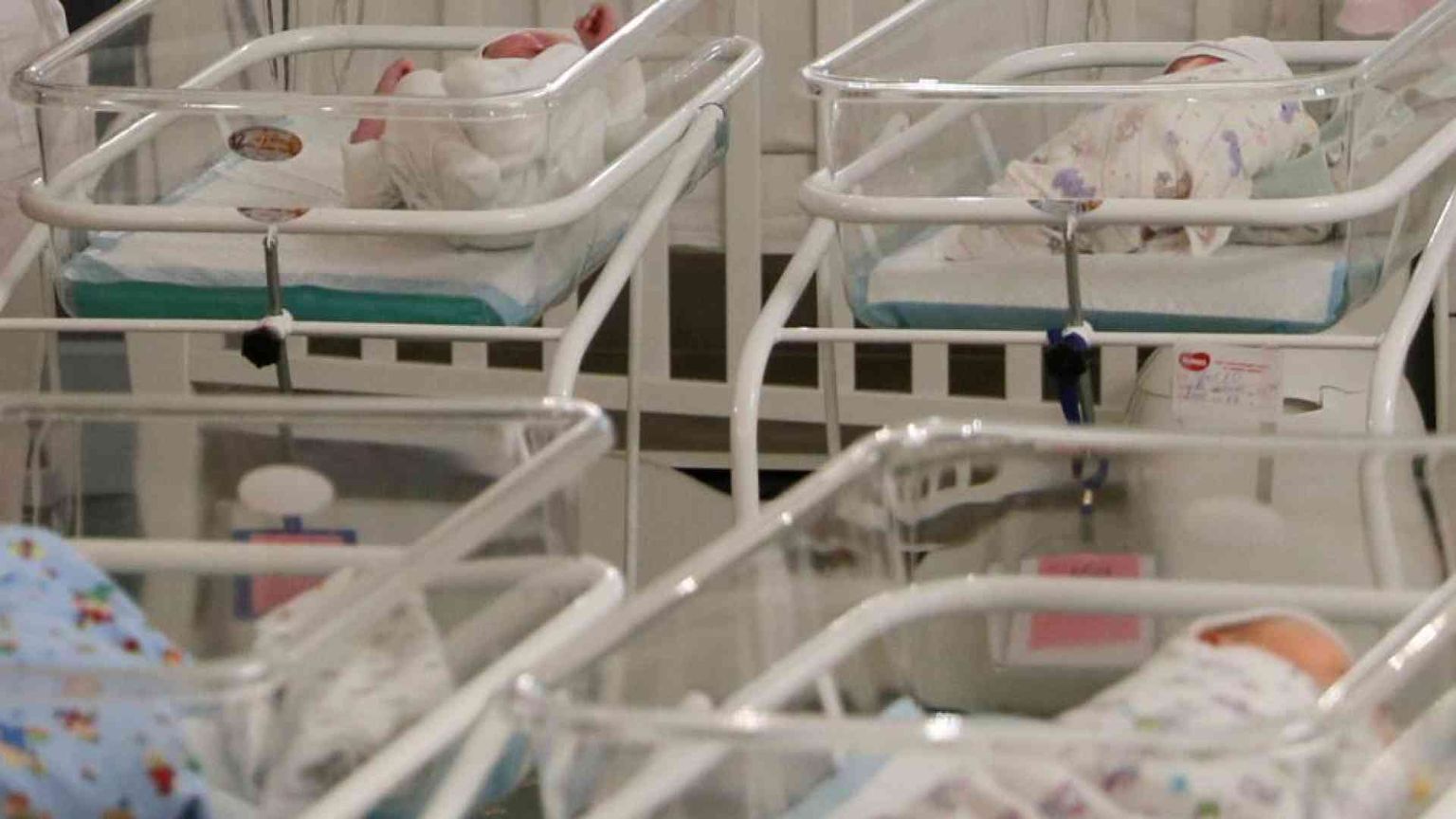 Crisi delle nascite come riflesso di «passioni tristi» e incertezza