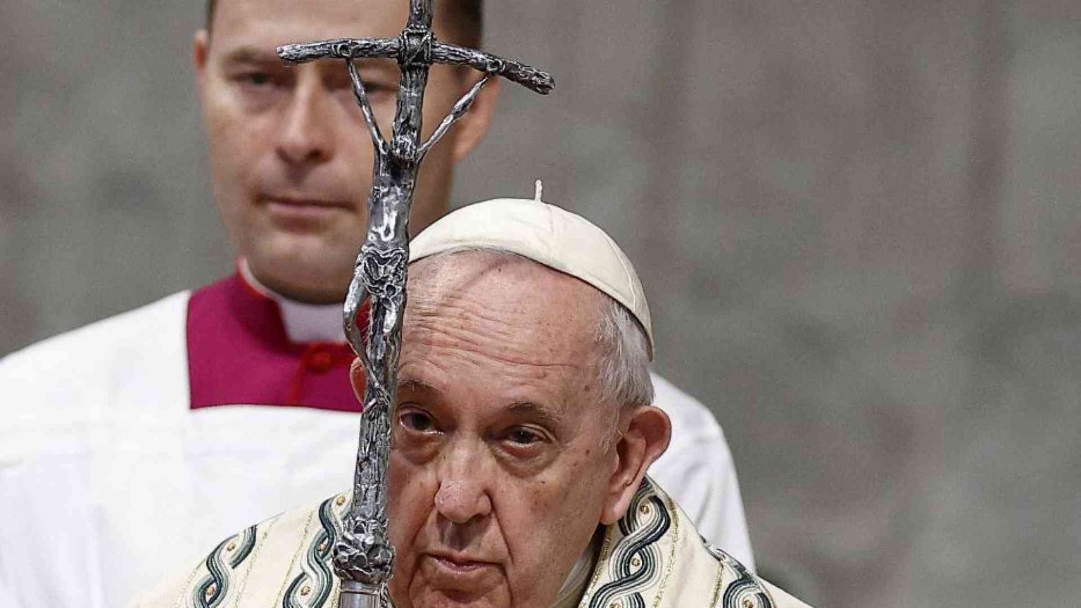 Il Papa: Preghiamo per chi è colpito dalla guerra. Risorse vadano a sviluppo