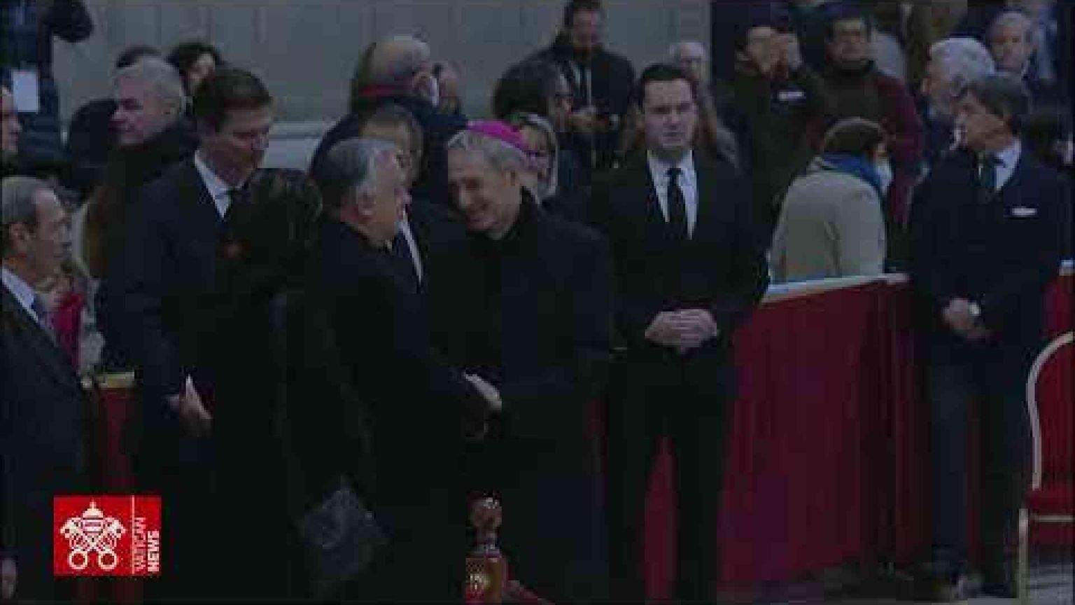 Affetto, gratitudine e preghiera. Già oltre 135mila per Benedetto XVI